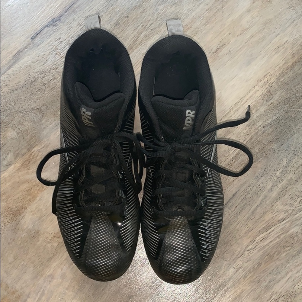 Boys/Mens Nike VPR football cleats size 8.5